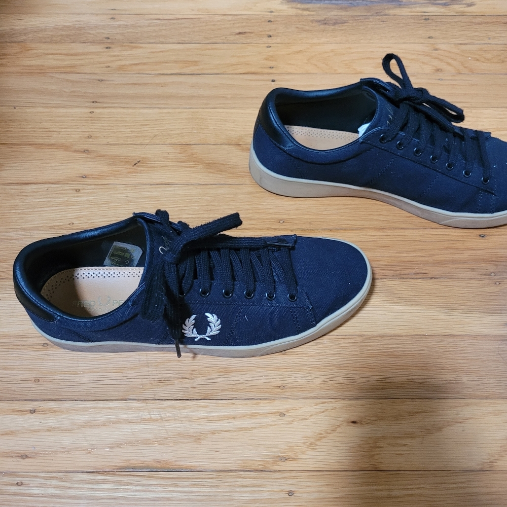 Fred Perry Spencer black canvas sneakers